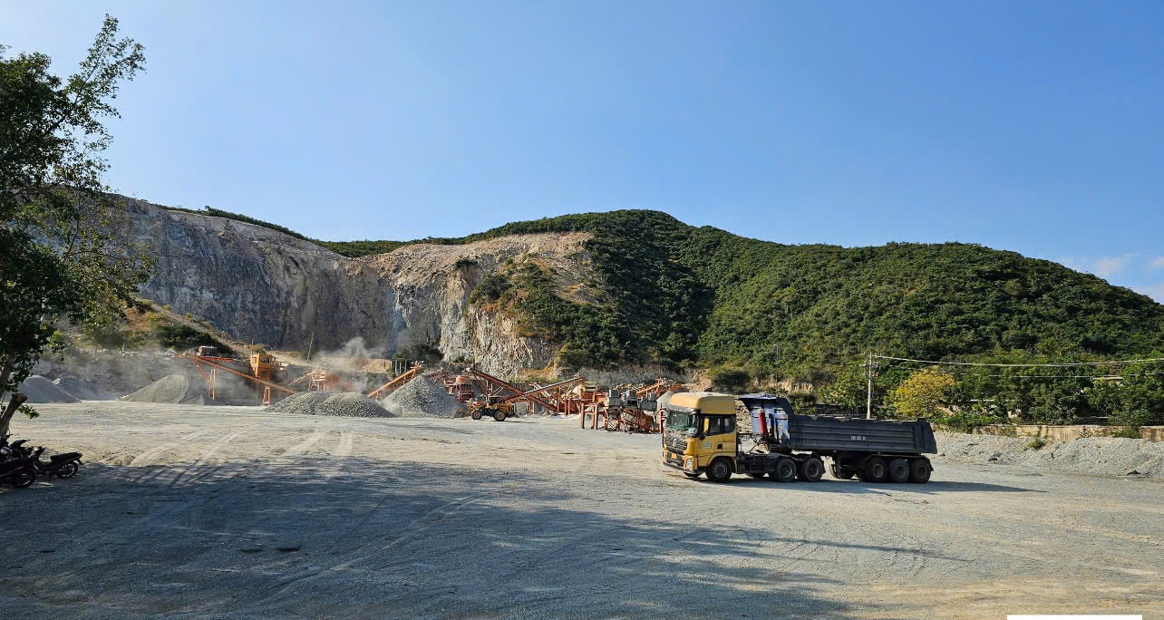 Leading unit specializing in providing high-quality mineral products
